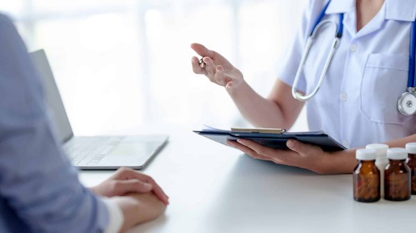 Quels supports print devraient absolument être inclus dans une stratégie marketing ?